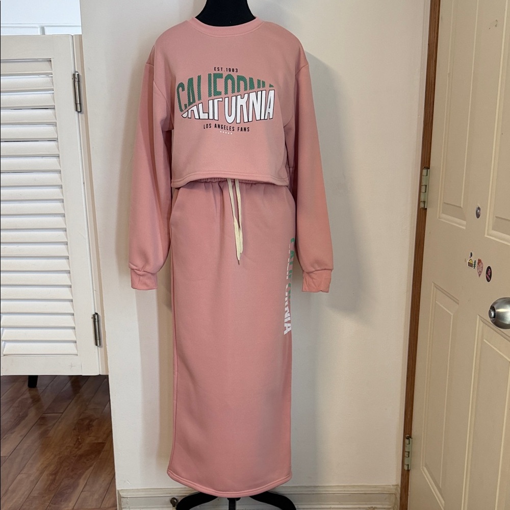 California Graphic Pink Skirt Set